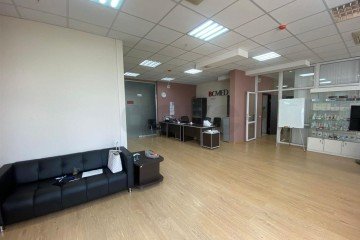 Фото №4: Офисное помещение 104 м² - Краснодар, мкр. Центральный, ул. Кубанская Набережная, 39