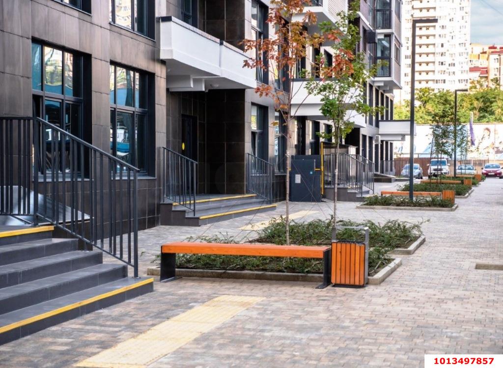 Фото №2: 3-комнатная квартира 86 м² - Краснодар, жилой комплекс Стрижи, Карасунский внутригородской округ, мкр. Гидростроителей, ул. Автолюбителей, 1Гк2