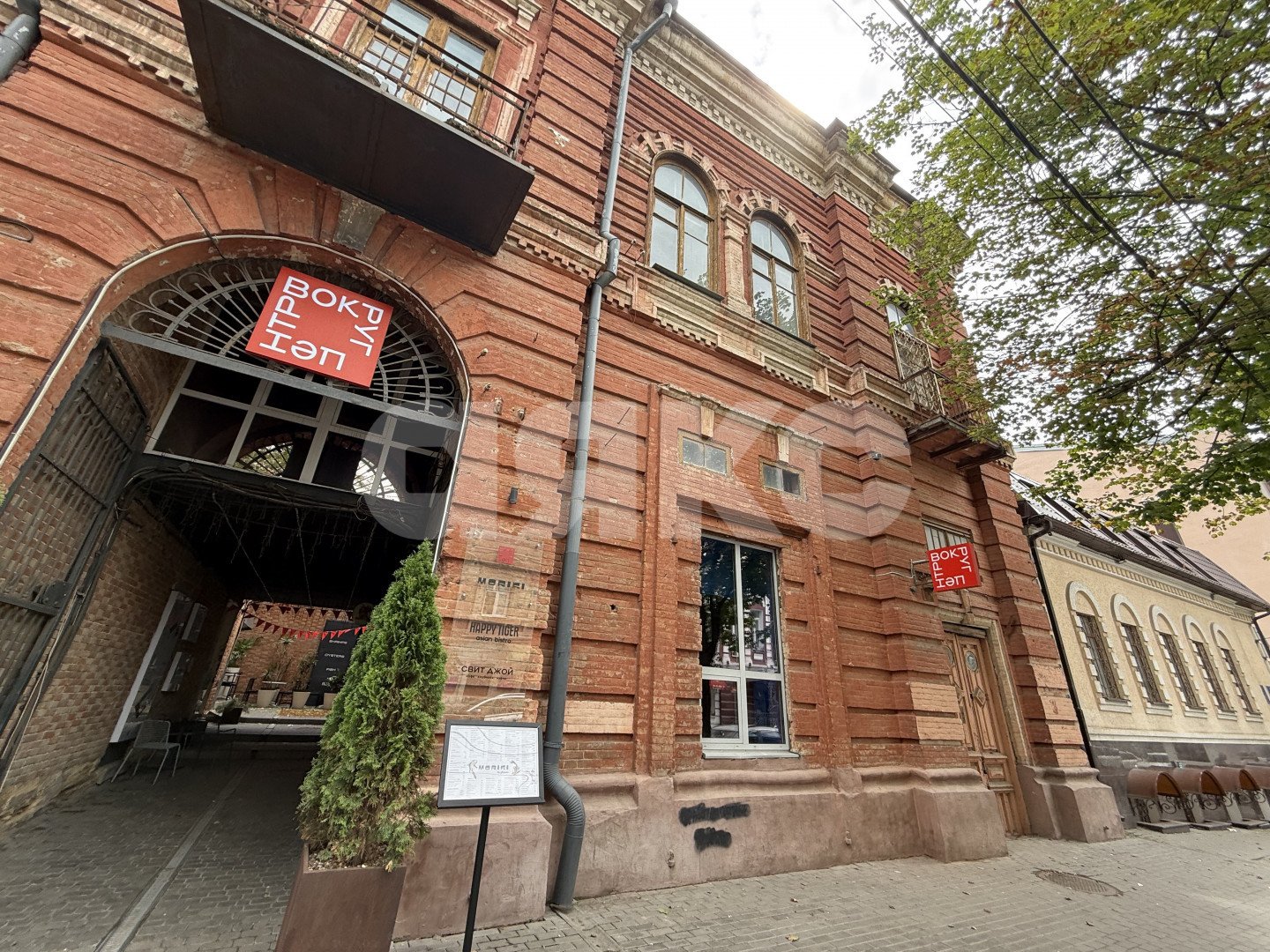 Фото №2: Коммерция 50 м² - Ростов-на-Дону, Кировский, ул. Суворова, 30/35