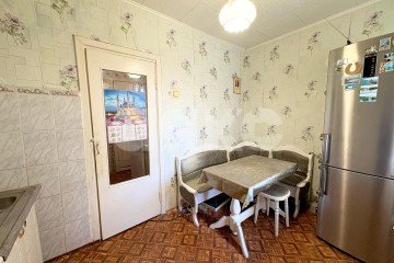 Фото №3: 2-комнатная квартира 46 м² - Нижнекамск, мкр. 20-й, ул. Мурадьяна, 4