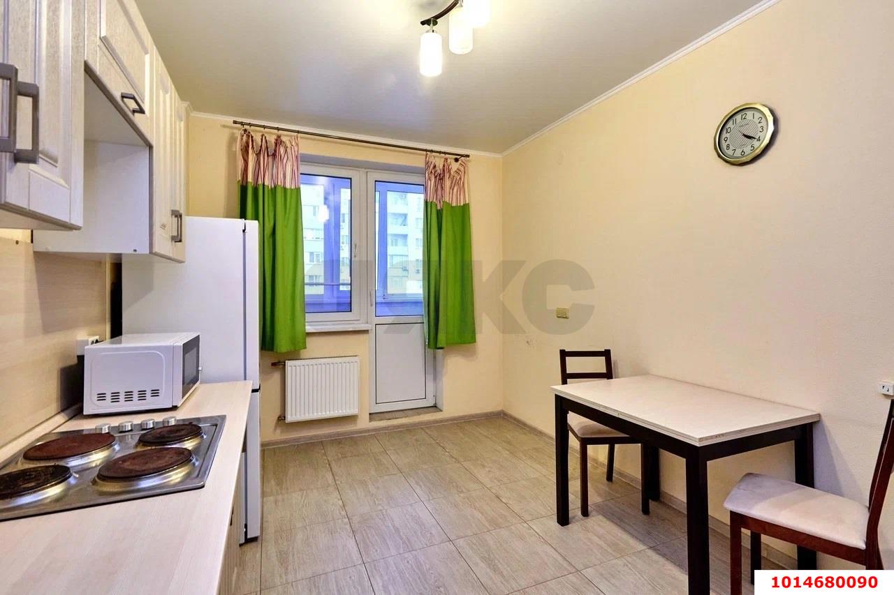 Фото №4: 1-комнатная квартира 49 м² - Краснодар, имени Маршала Жукова, ул. Александра Покрышкина, 2/2