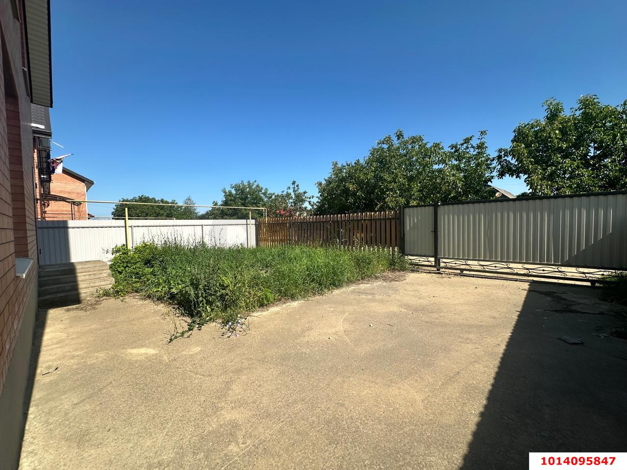 Фото №3: Дом 137 м² + 4 сот. - Старокорсунская, мкр. Карасунский внутригородской округ, ул. Малолагерная, 37