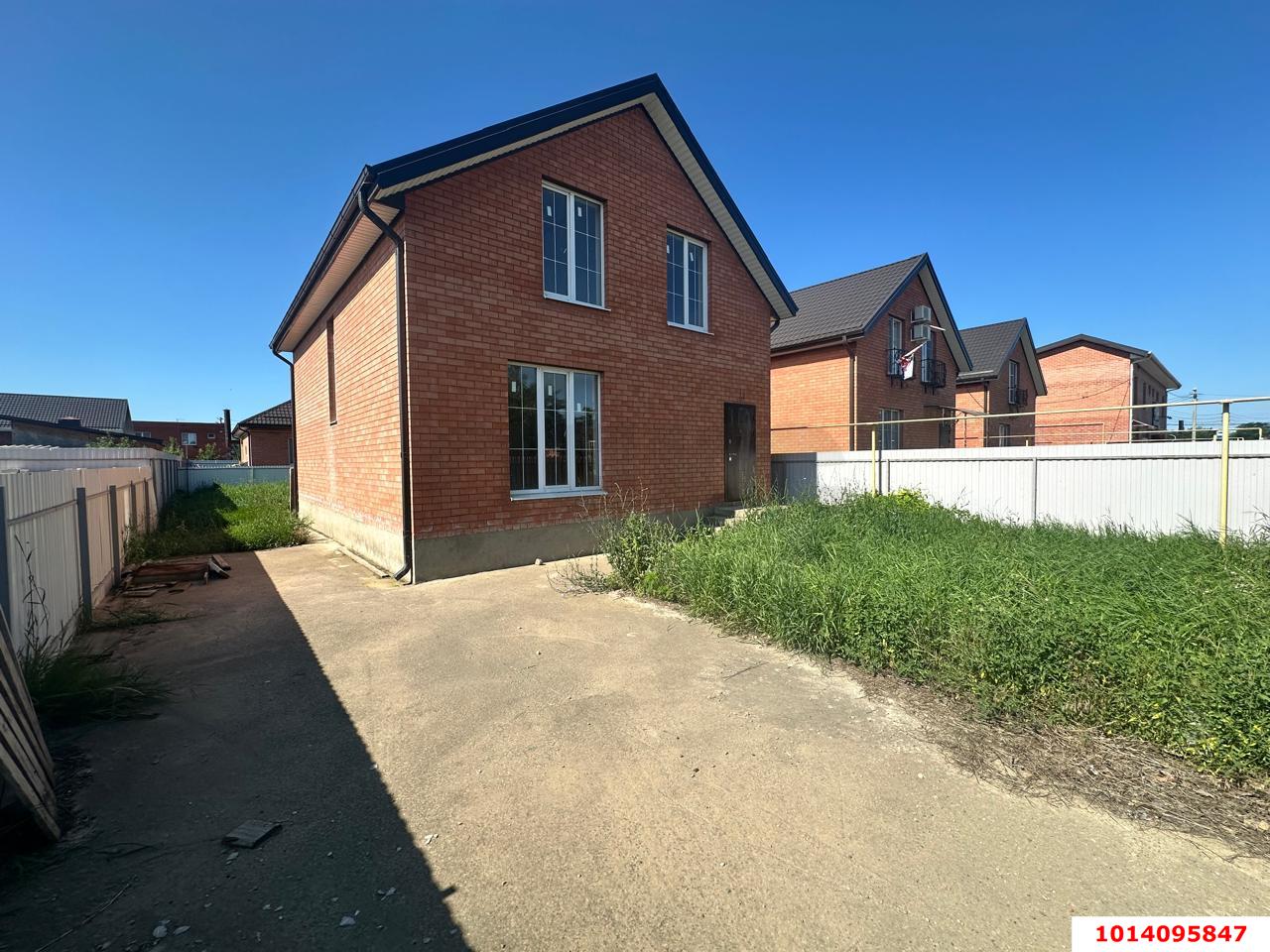 Фото №1: Дом 137 м² + 4 сот. - Старокорсунская, мкр. Карасунский внутригородской округ, ул. Малолагерная, 37