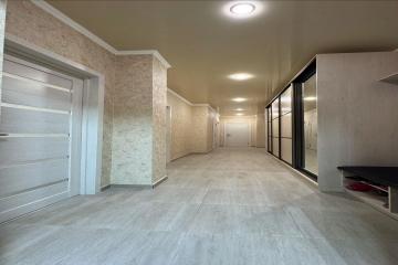 Фото №2: 3-комнатная квартира 140 м² - Краснодар, мкр. Восточно-Кругликовский, ул. имени 40-летия Победы, 97