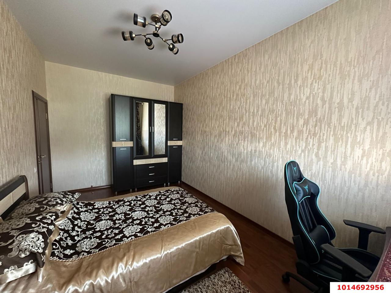 Фото №9: Дом 217 м² + 4.5 сот. - Краснодар, Прикубанский внутригородской округ, Завод Радиоизмерительных Приборов, п. Калинино, ул. Астраханская, 17