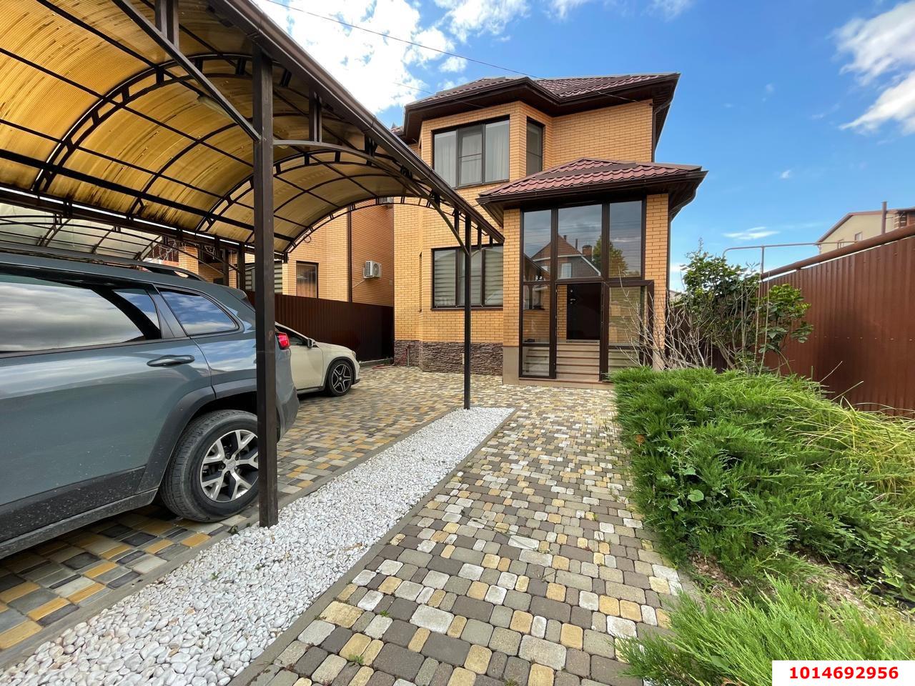 Фото №1: Дом 217 м² + 4.5 сот. - Краснодар, Прикубанский внутригородской округ, Завод Радиоизмерительных Приборов, п. Калинино, ул. Астраханская, 17