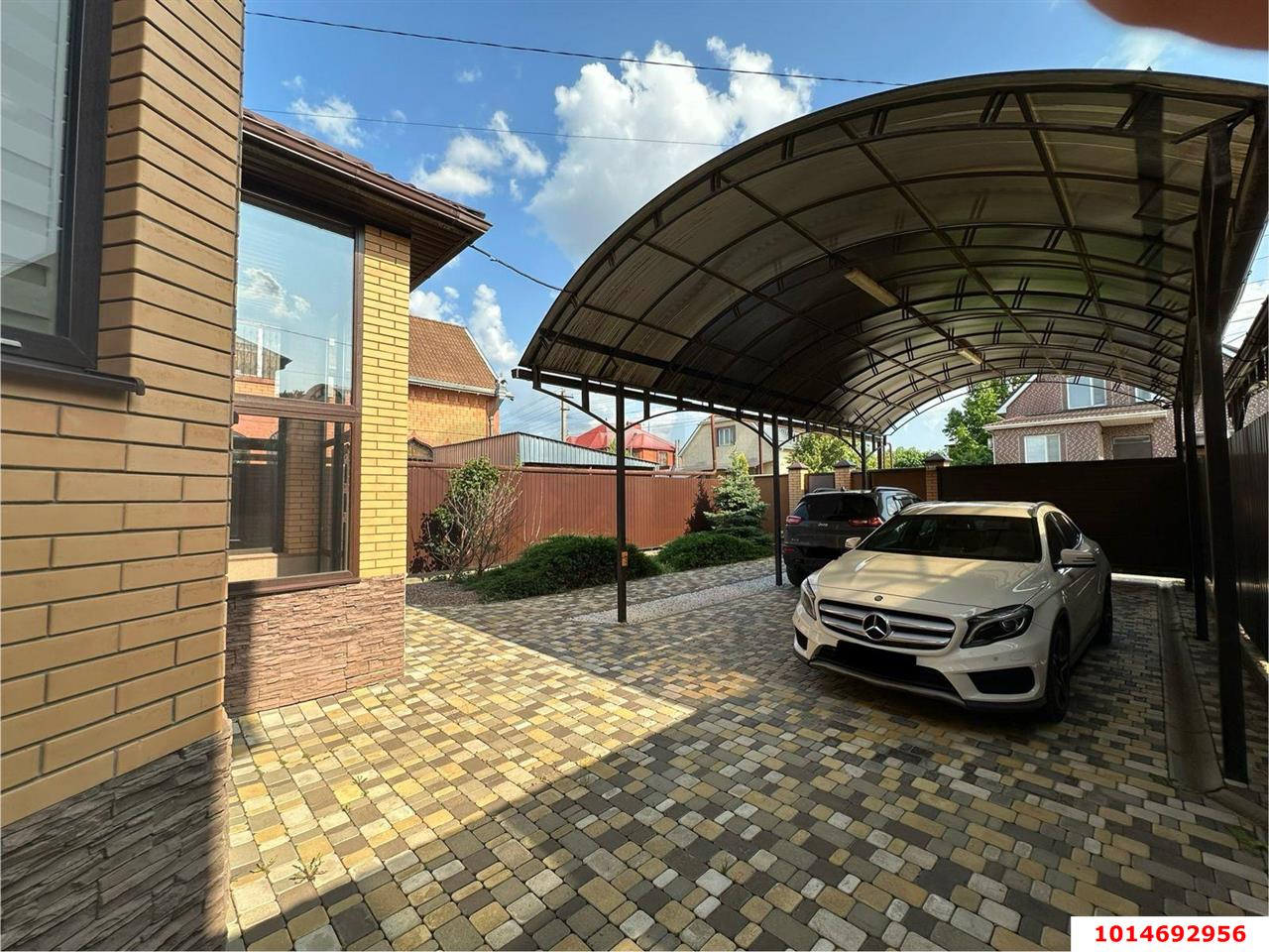 Фото №2: Дом 217 м² + 4.5 сот. - Краснодар, Прикубанский внутригородской округ, Завод Радиоизмерительных Приборов, п. Калинино, ул. Астраханская, 17