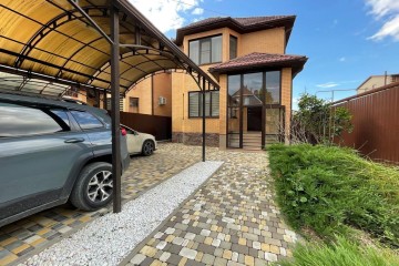 Фото №1: Дом 217 м² - Краснодар, мкр. Завод Радиоизмерительных Приборов, ул. Астраханская, 17