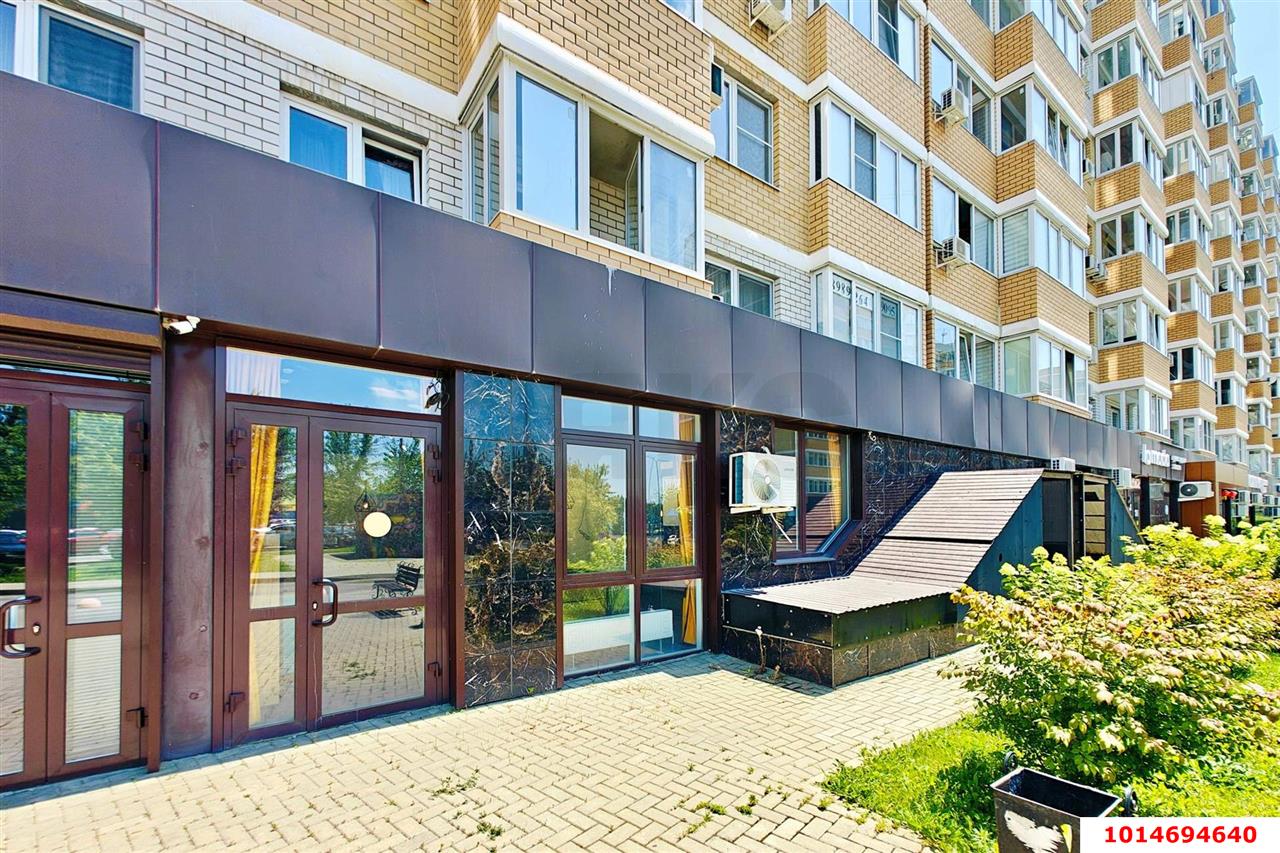 Фото №2: Торговое помещение 85 м² - Краснодар, Светлоград, ул. Красных Партизан, 1/4к4