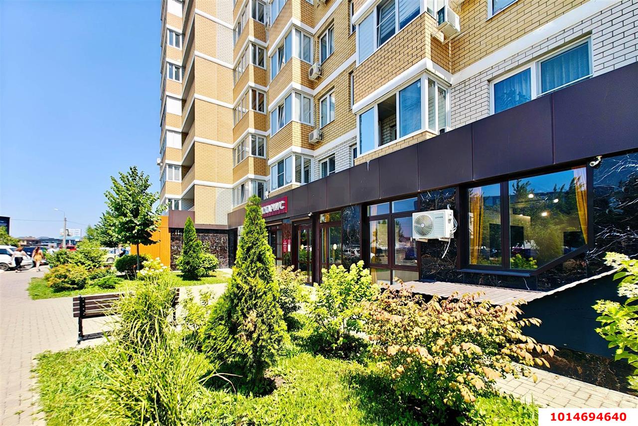 Фото №1: Торговое помещение 85 м² - Краснодар, Светлоград, ул. Красных Партизан, 1/4к4