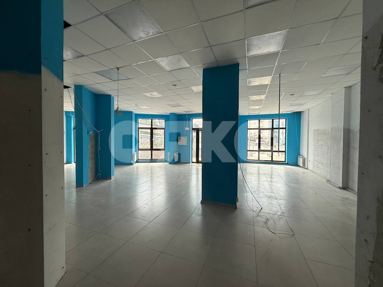 Фото №4: Коммерция 148 м² - Мариуполь, Центральный, пр-кт Металлургов, 54