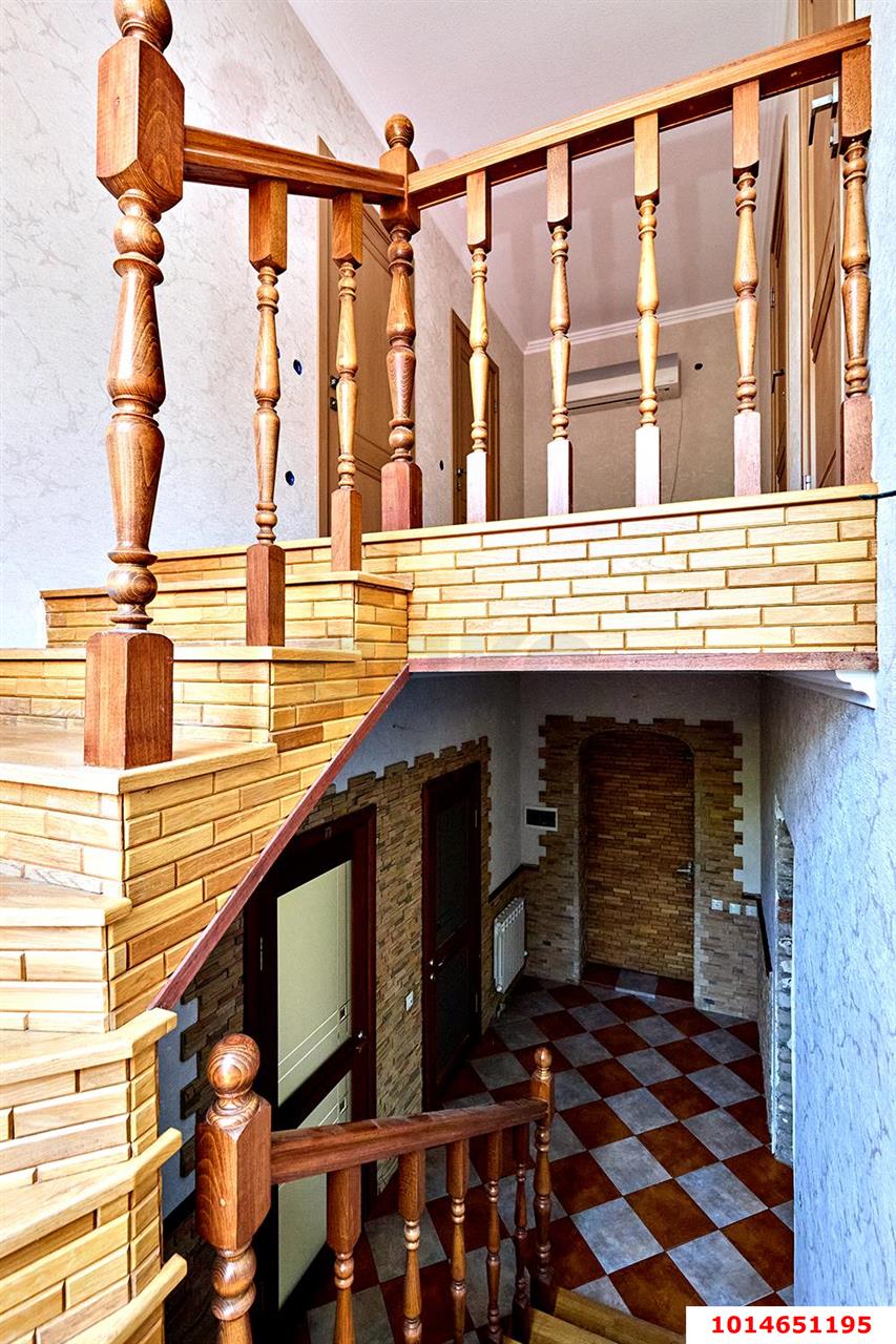 Фото №7: Дом 200 м² + 4.74 сот. - Новотитаровская, ул. Крайняя, 62/2