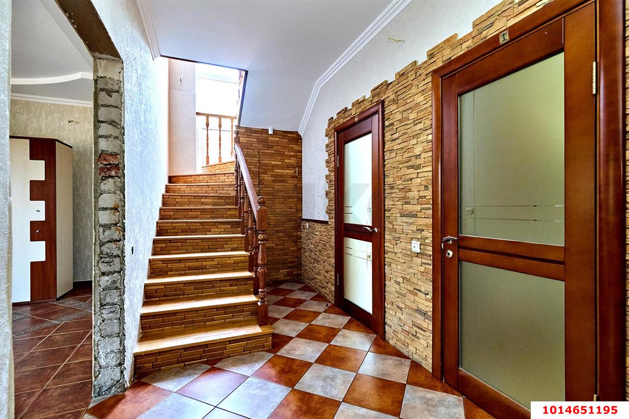 Фото №6: Дом 200 м² + 4.74 сот. - Новотитаровская, ул. Крайняя, 62/2