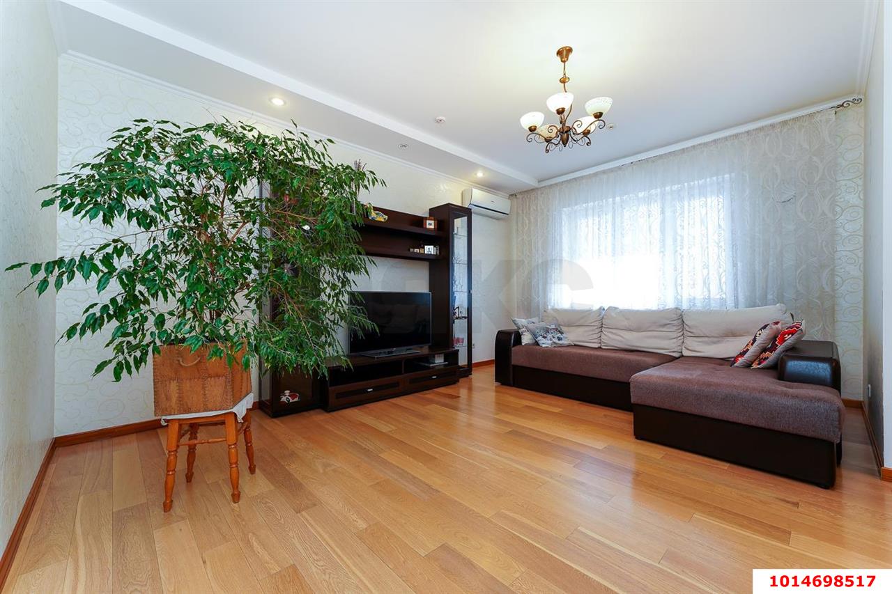 Фото №2: 2-комнатная квартира 120 м² - Краснодар, жилой комплекс Триумф, ул. имени П.М. Гаврилова, 27к1