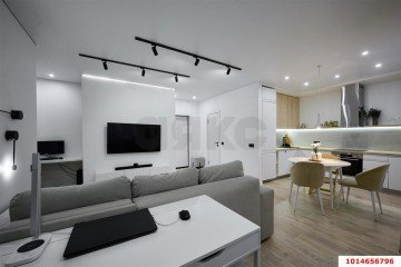 Фото №1: 2-комнатная квартира 56 м² - Краснодар, мкр. Светлоград, ул. Красных Партизан, 1/4к3
