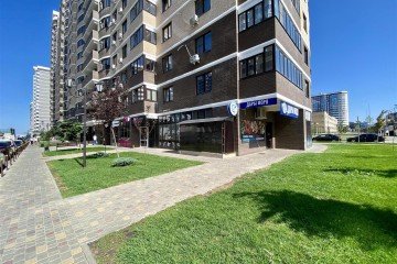 Фото №1: Торговое помещение 43 м² - Краснодар, мкр. жилой комплекс Дружный, ул. Адмирала Серебрякова, 3к3