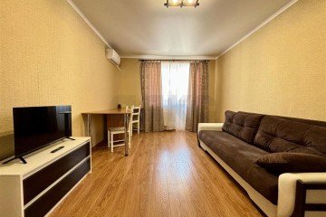 Фото №1: 1-комнатная квартира 47 м² - Краснодар, мкр. Светлоград, ул. Красных Партизан, 1/3к6