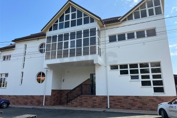 Фото №2: Отдельное здание 700 м² - Краснодар, ж/м Пашковский, ул. Фадеева, 313