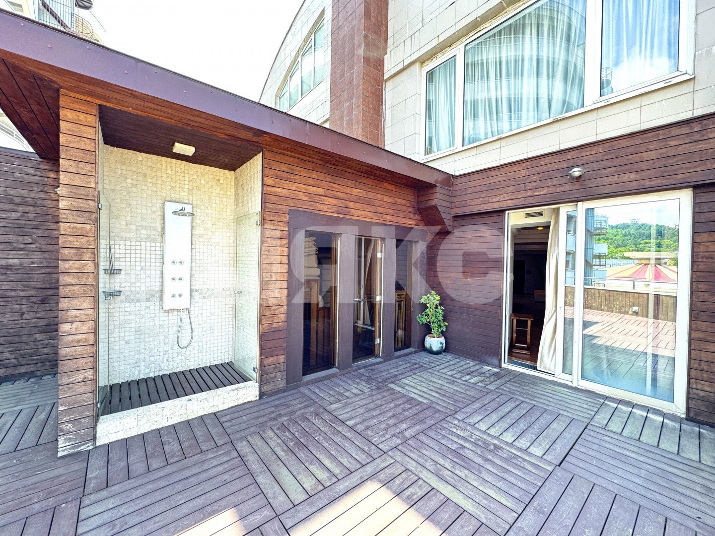 Фото №26: 4-комнатная квартира 580 м² - Сочи, Светлана, ул. Депутатская, 2