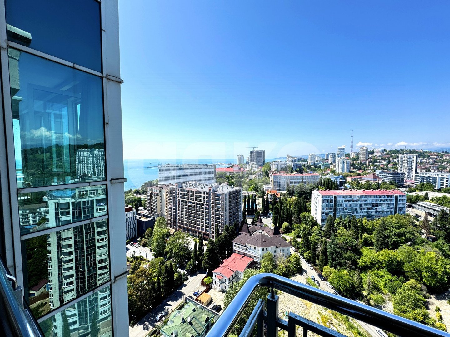 Фото №5: 3-комнатная квартира 107 м² - Сочи, Светлана, ул. Гагринская, 10