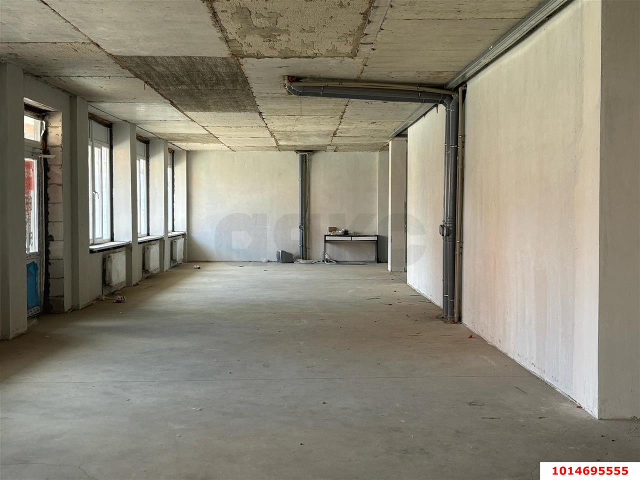 Фото №7: Торговое помещение 305 м² - Новая Адыгея, жилой комплекс Новый, ул. Бжегокайская, 21/1