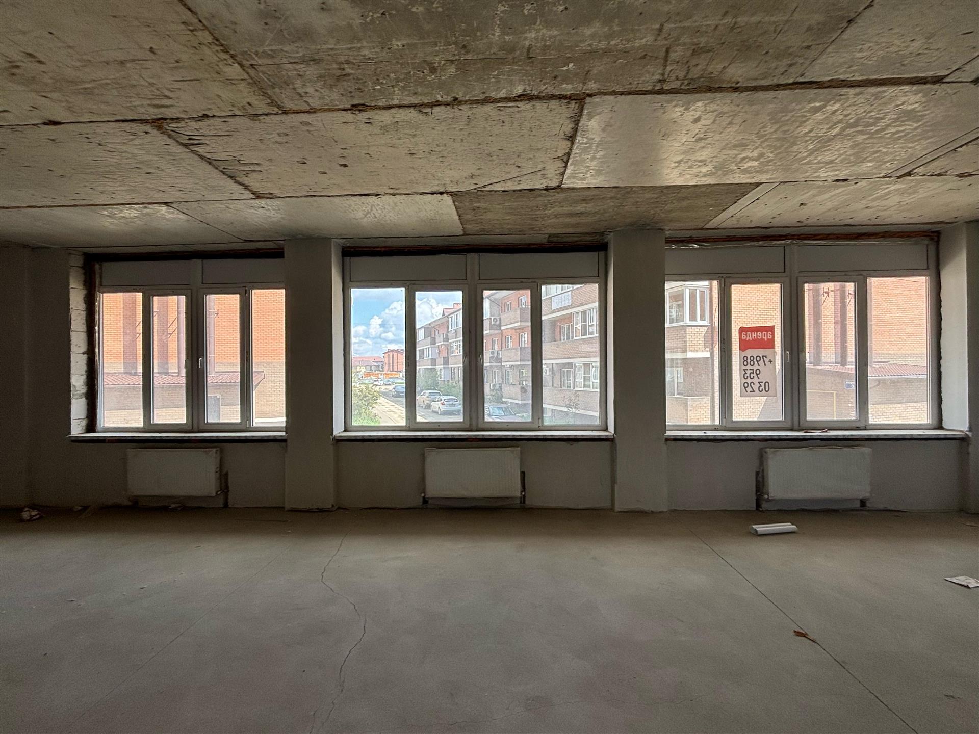 Фото №6: Коммерция 304 м² - Новая Адыгея, мкр. жилой комплекс Новый, ул. Бжегокайская, 21/1к2