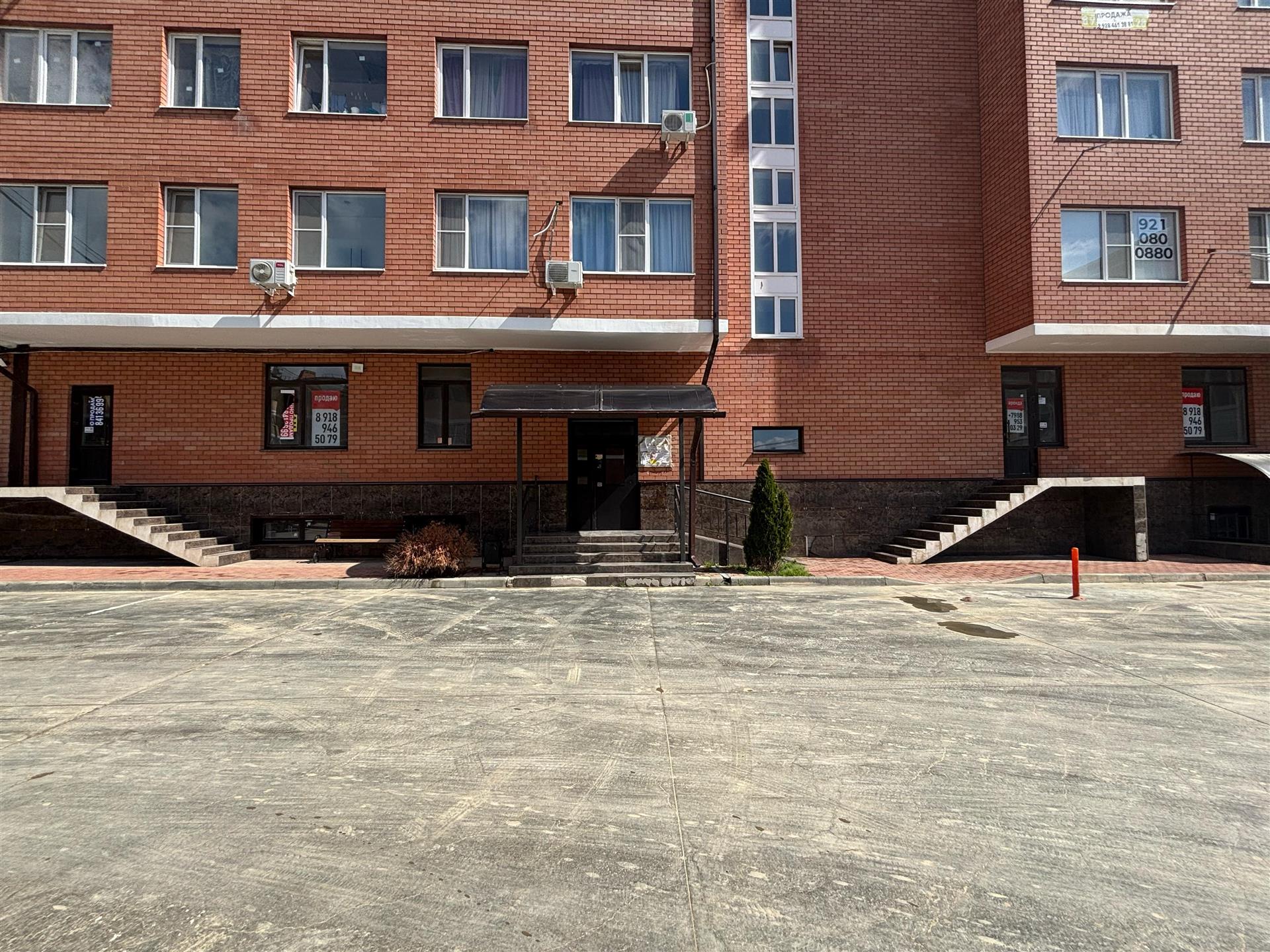 Фото №4: Коммерция 304 м² - Новая Адыгея, мкр. жилой комплекс Новый, ул. Бжегокайская, 21/1к2