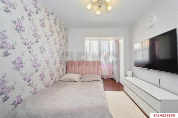Фото №1: 1-комнатная квартира 32 м² - Краснодар, мкр. Музыкальный, ул. имени Мусоргского М.П., 3