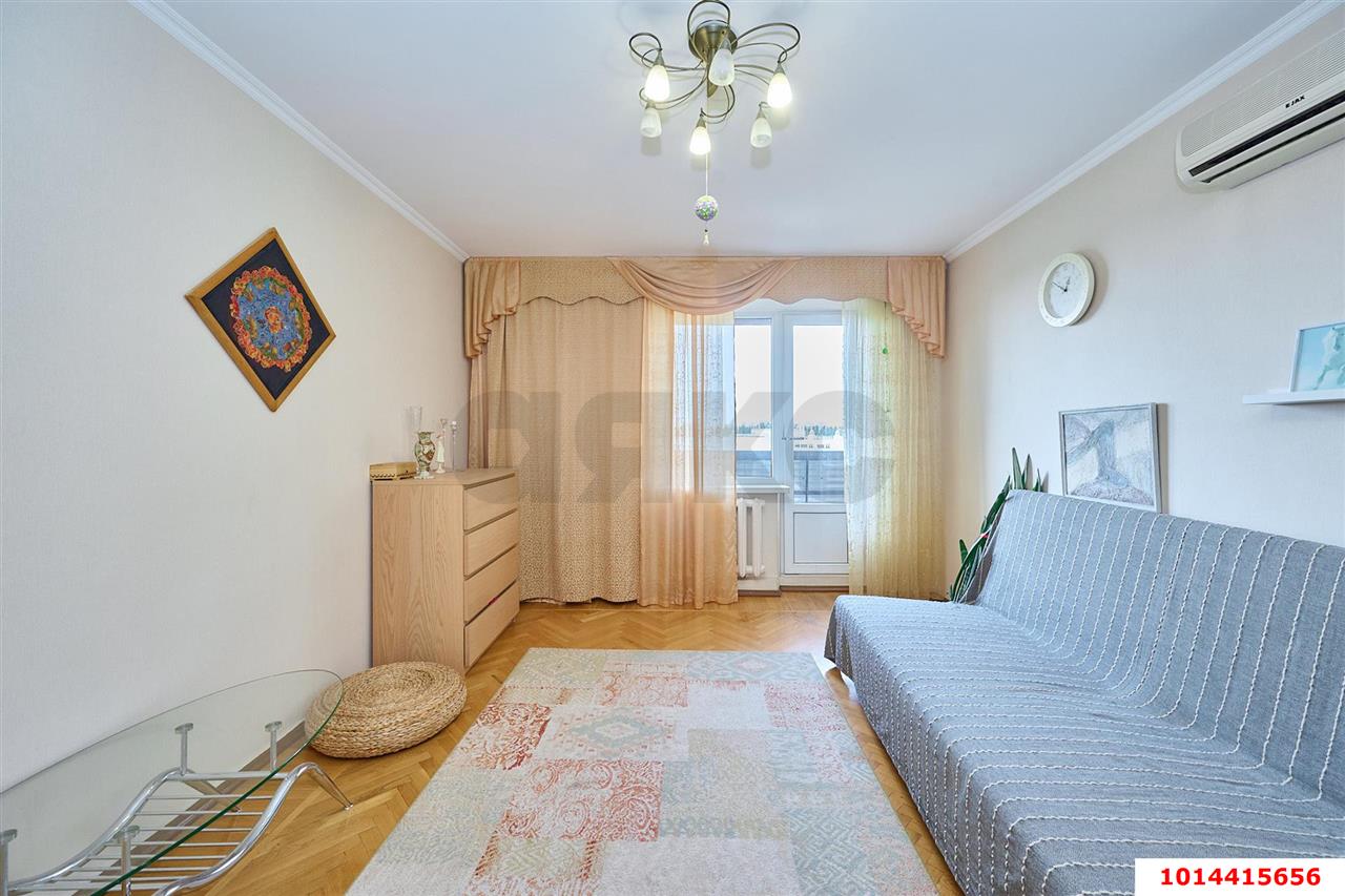 Фото №1: 3-комнатная квартира 72 м² - Краснодар, Западный внутригородской округ, Горгаз, мкр. Центральный, ул. Красина, 5