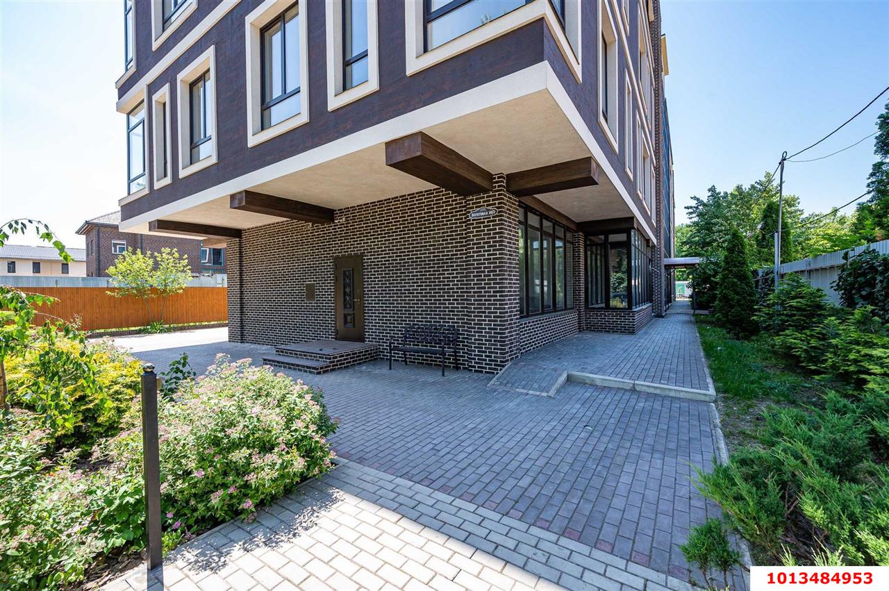 Фото №2: 4-комнатная квартира 270 м² - Краснодар, Центральный внутригородской округ, Западный внутригородской округ, Горогороды, мкр. Центральный, ул. Береговая, 10/3