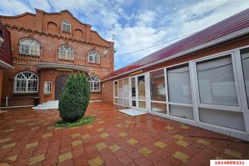 Фото №1: Дом 236 м² - Краснодар, мкр. Славянский, ул. имени Панфилова, 3