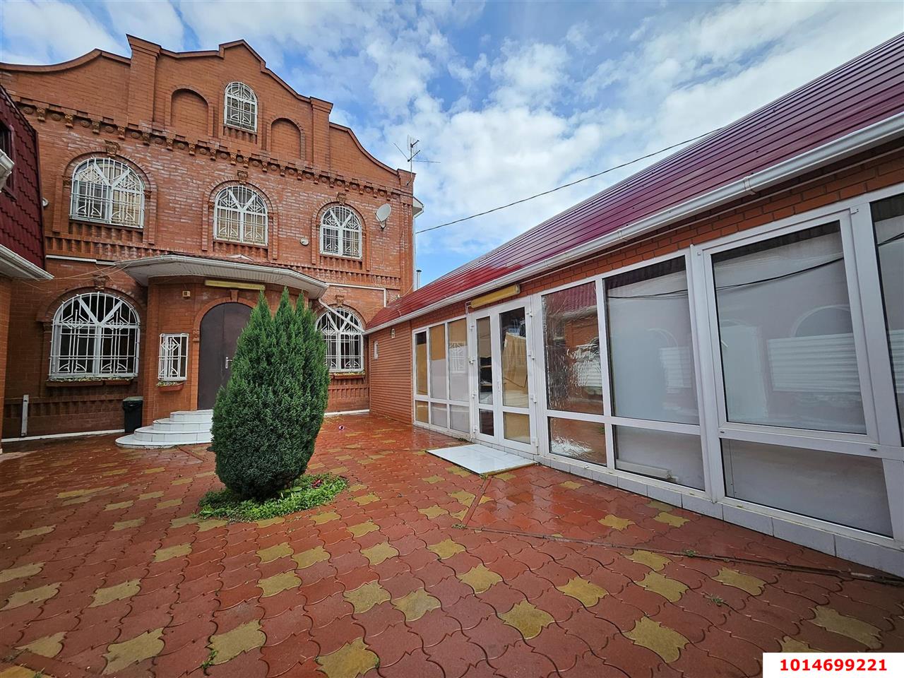 Фото №1: Дом 236 м² + 6.16 сот. - Краснодар, Прикубанский внутригородской округ, мкр. Славянский, ул. имени Панфилова, 3