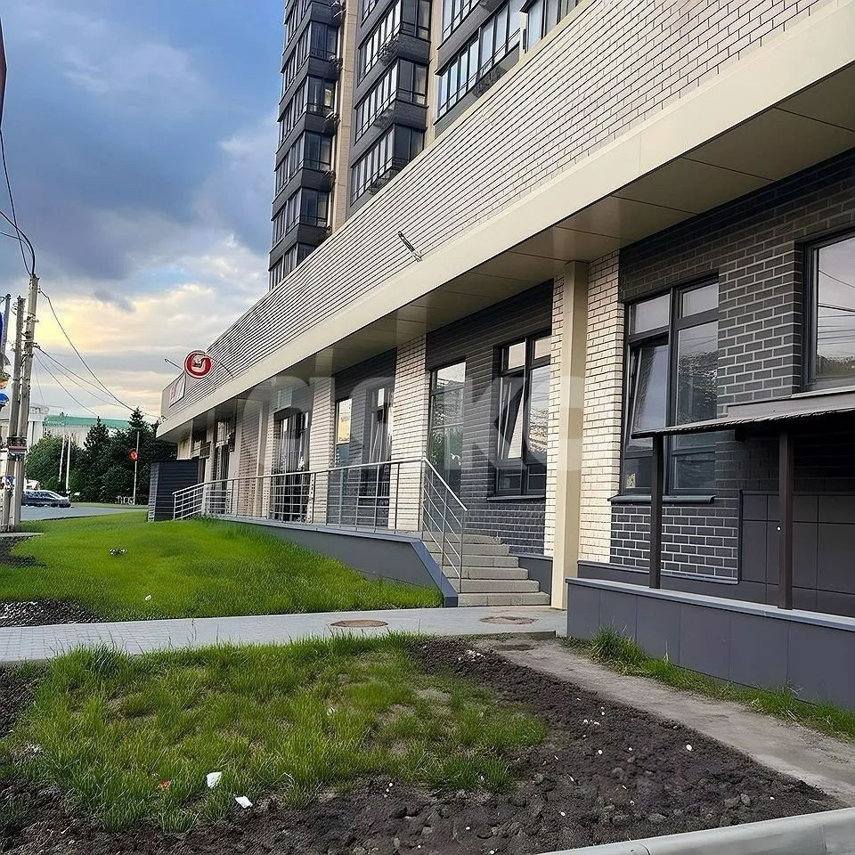 Фото №1: Коммерция 430 м² - Ростов-на-Дону, Кировский, пр-кт Ворошиловский, 82/4
