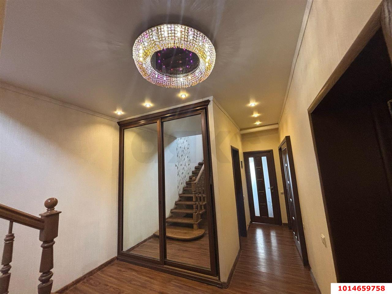 Фото №10: Дом 242 м² + 11.7 сот. - Темрюк, п. Комсомольский, ул. Краснодарская, 107/1