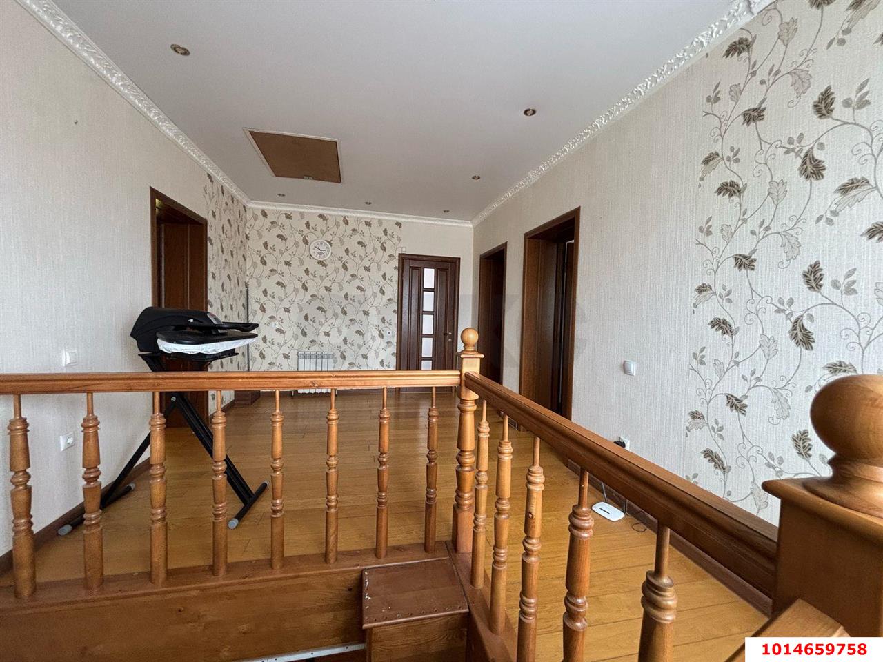 Фото №11: Дом 242 м² + 11.7 сот. - Темрюк, п. Комсомольский, ул. Краснодарская, 107/1