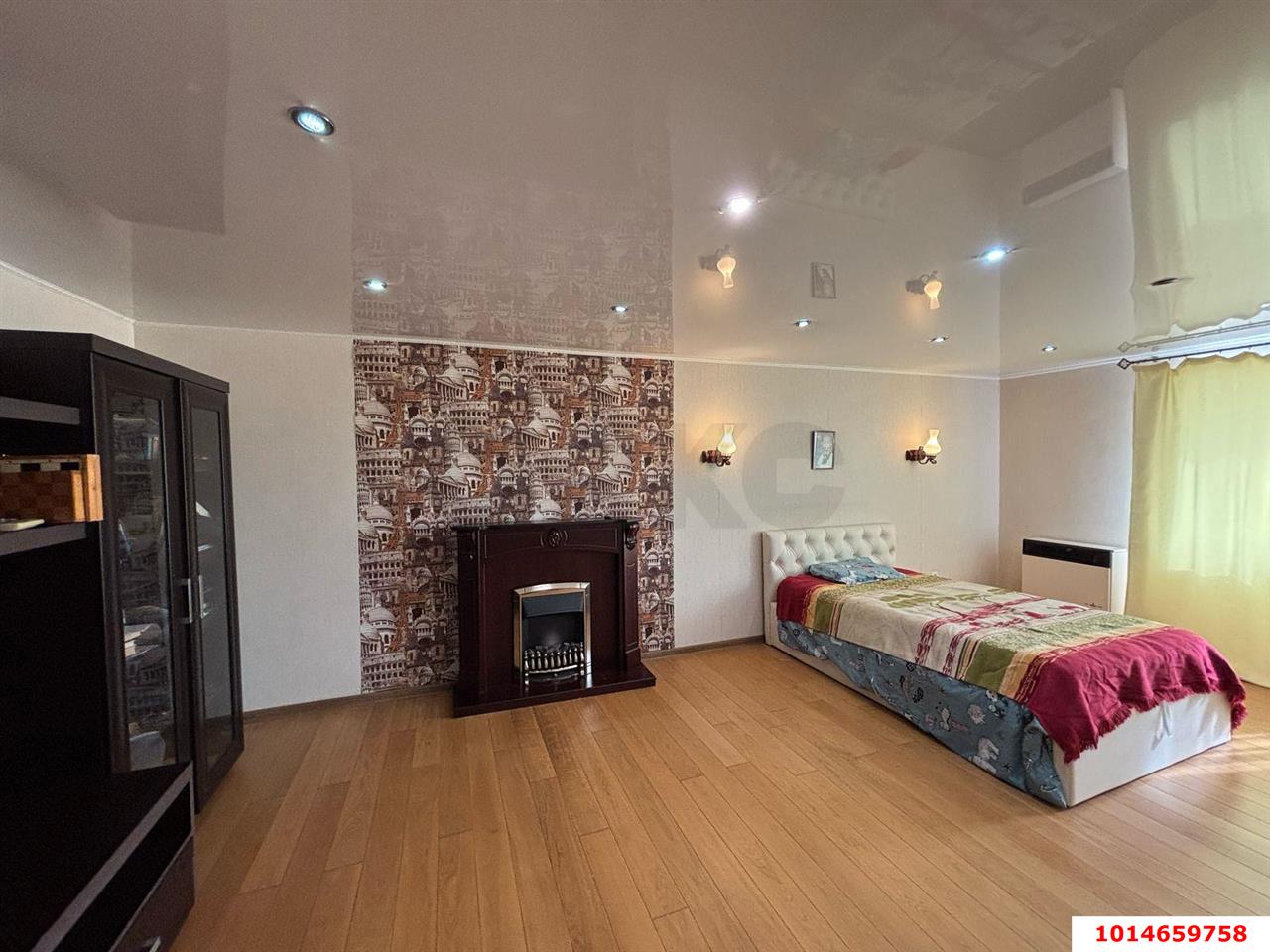 Фото №9: Дом 242 м² + 11.7 сот. - Темрюк, п. Комсомольский, ул. Краснодарская, 107/1