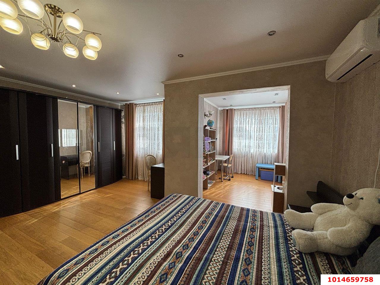 Фото №7: Дом 242 м² + 11.7 сот. - Темрюк, п. Комсомольский, ул. Краснодарская, 107/1