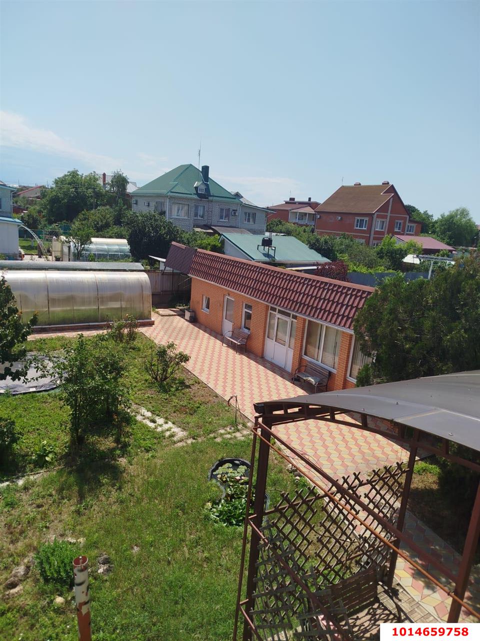 Фото №6: Дом 242 м² + 11.7 сот. - Темрюк, п. Комсомольский, ул. Краснодарская, 107/1