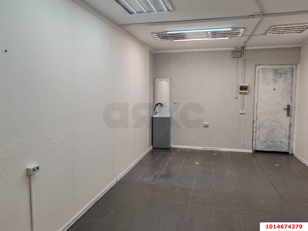 Фото №8: Торговое помещение 20 м² - Краснодар, Гидростроителей, ул. Парусная, 20