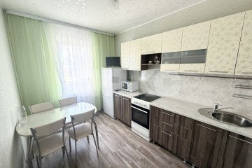 Фото №2: 1-комнатная квартира 35 м² - Нижнекамск, мкр. 35-й, ул. Корабельная, 41