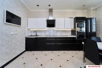 Фото №1: 2-комнатная квартира 86 м² - Краснодар, мкр. Центральный, ул. Промышленная, 19/1
