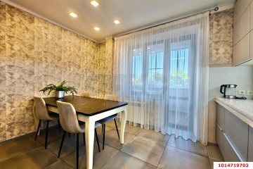 Фото №2: 3-комнатная квартира 91 м² - Краснодар, мкр. Центральный, ул. Мира, 18