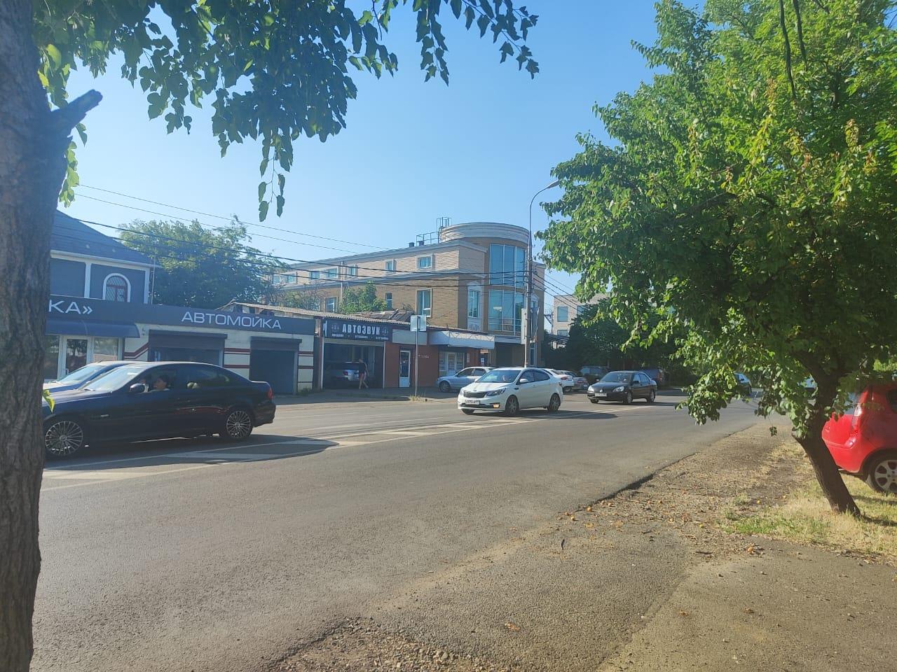 Фото №2: Коммерция 4 м² - Краснодар, Прикубанский внутригородской округ, мкр. Фестивальный, ул. Герцена, 247