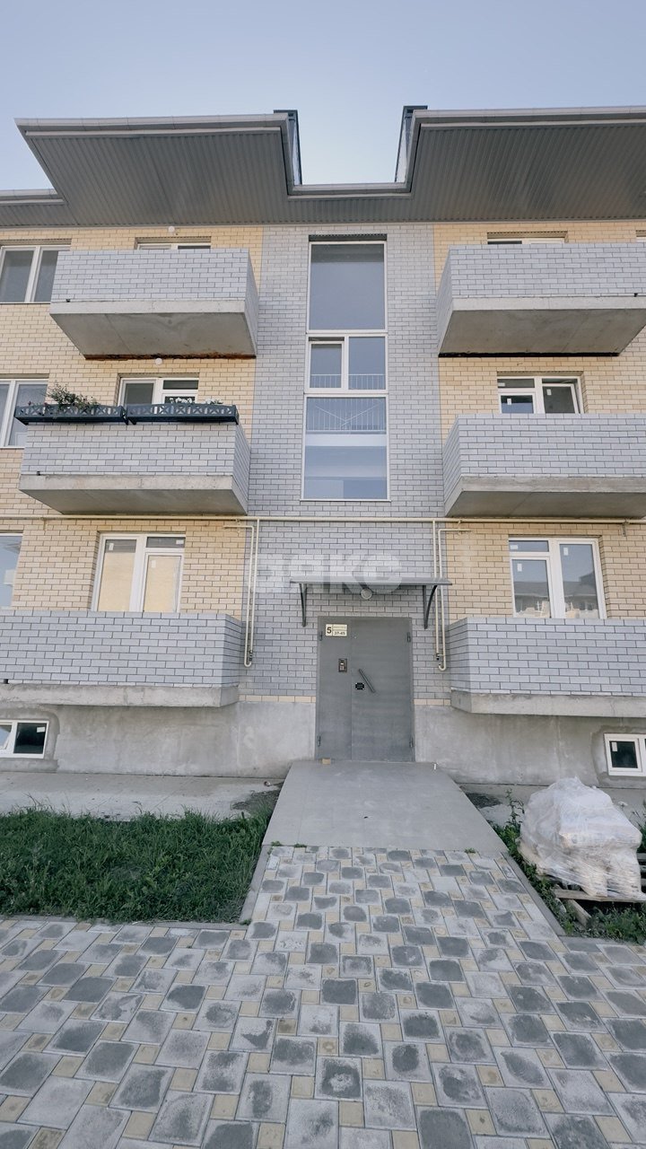 Фото №2: 2-комнатная квартира 58 м² - Кореновск, 10-й, ул. Таманская, 3к2