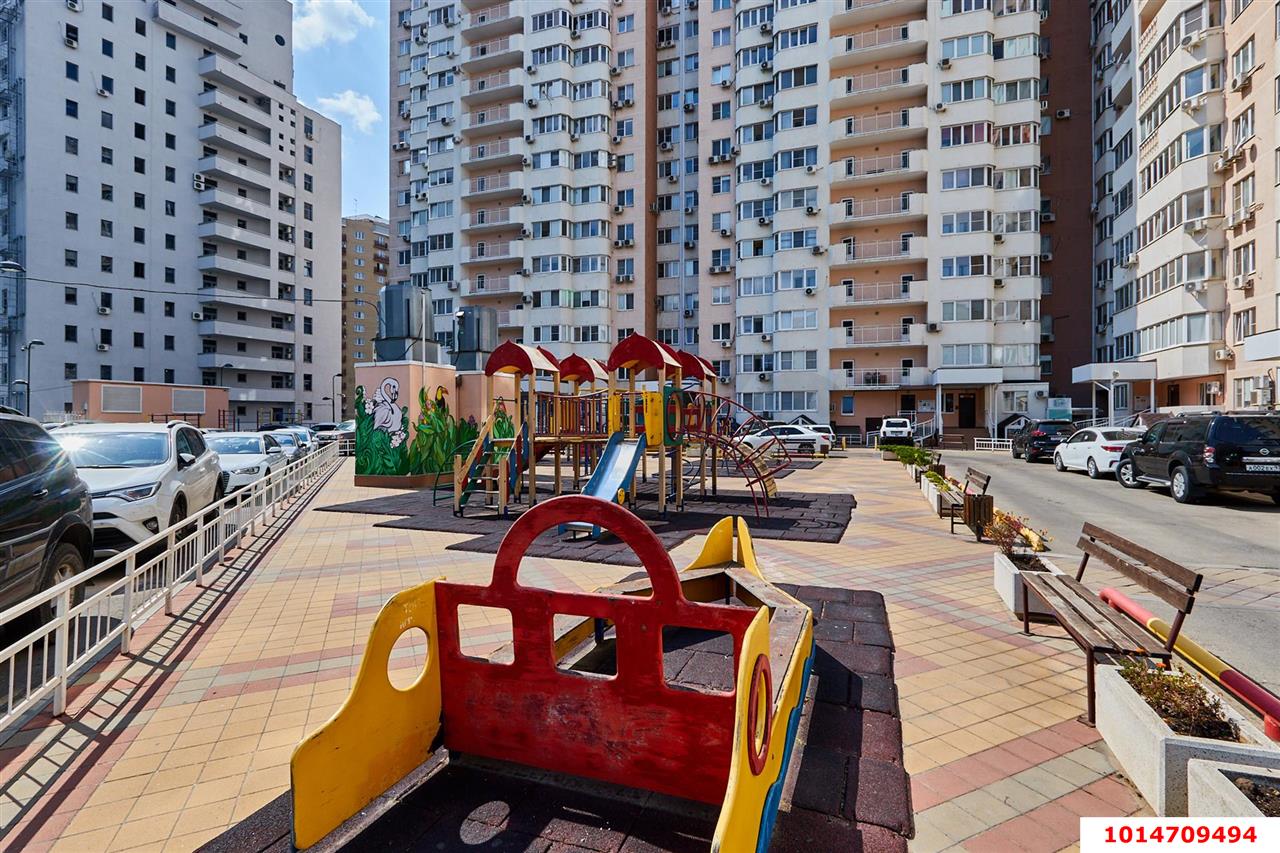 Фото №1: 2-комнатная квартира 76 м² - Краснодар, Центральный, ул. Кубанская Набережная, 64