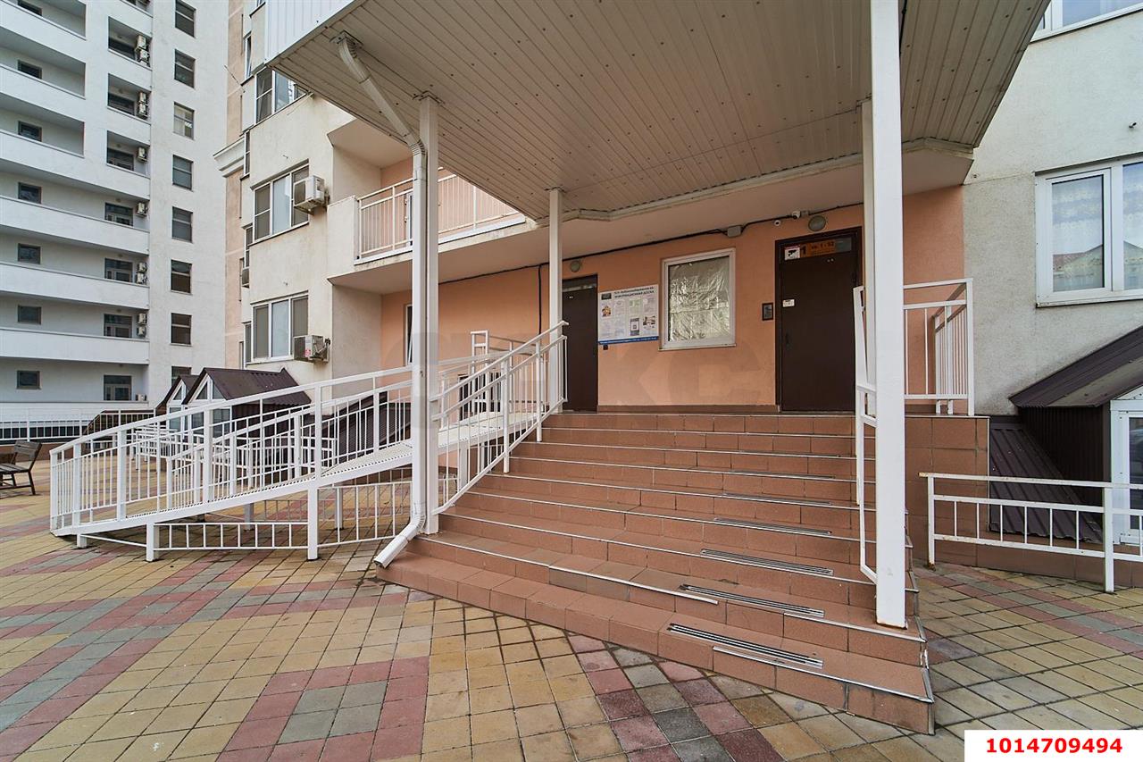 Фото №2: 2-комнатная квартира 76 м² - Краснодар, Центральный, ул. Кубанская Набережная, 64