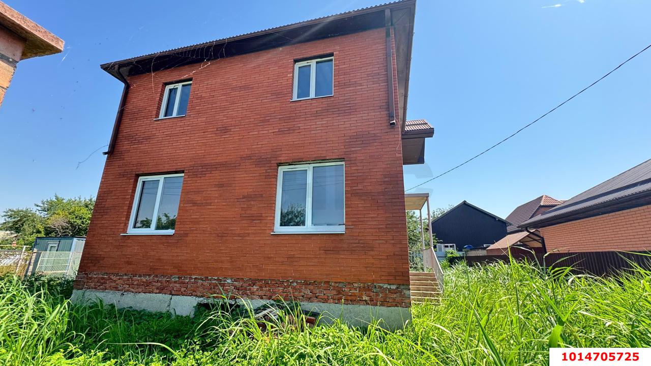 Фото №2: Дом 225 м² + 4 сот. - Ленина, Карасунский внутригородской округ, ст Восток, ул. Степная, 291