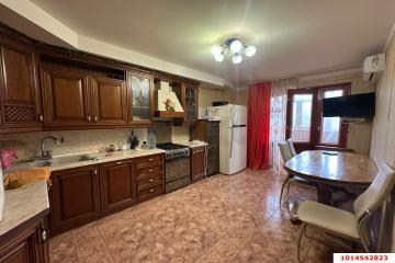 Фото №1: 3-комнатная квартира 75 м² - Краснодар, мкр. Юбилейный, ул. Рождественская набережная, 17