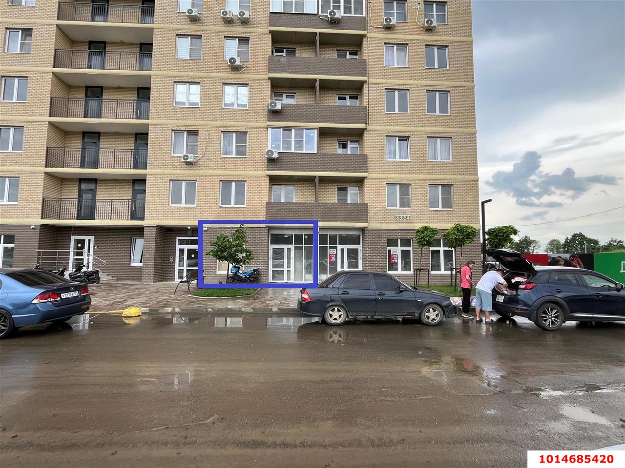 Фото №1: Торговое помещение 43 м² - Краснодар, жилой комплекс Дыхание, ул. Лётчика Позднякова, 2к18