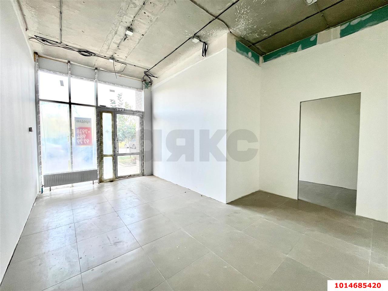 Фото №3: Торговое помещение 43 м² - Краснодар, жилой комплекс Дыхание, ул. Лётчика Позднякова, 2к18